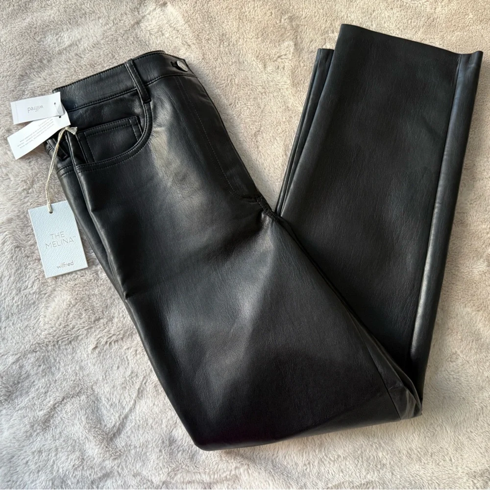 {NOT FOR SALE} ⛔️ NWT Aritzia The Melina Vegan Leather Pant Short Black Size 8